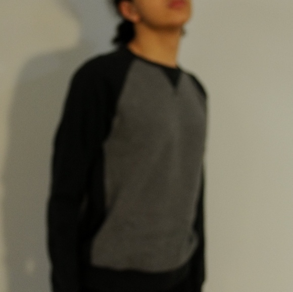 🍁 Sweater 🍁 - Picture 4 of 5